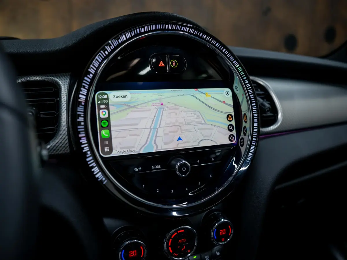 2.0 John Works Classic | Harman & Kardon | HUD | Achteruitrijcamera | ACC | Keyless | Stuurverwaring |