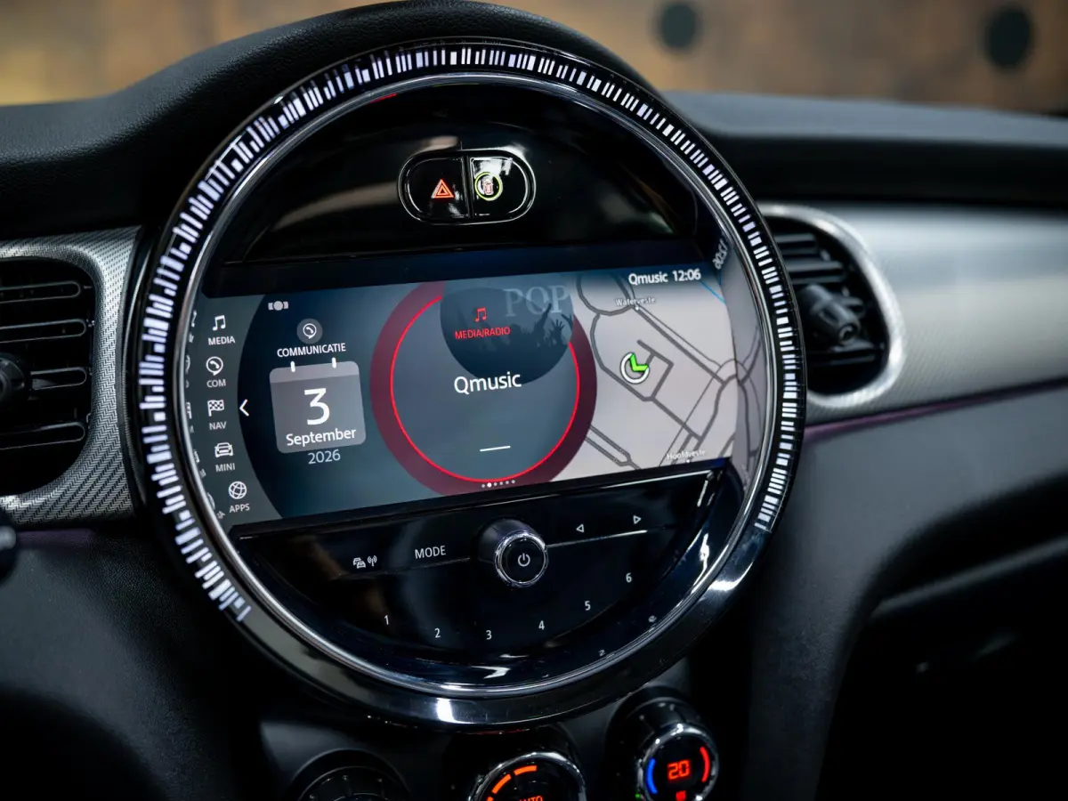 2.0 John Works Classic | Harman & Kardon | HUD | Achteruitrijcamera | ACC | Keyless | Stuurverwaring |