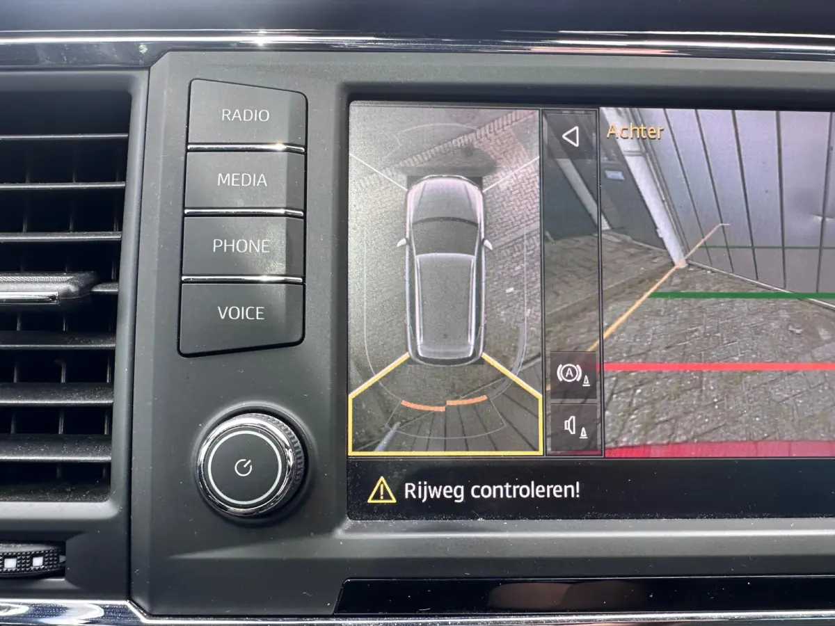 1.4 TSI FR Busi excl btw bpm DSG-7 5d + PANO TREKHAAK 360 CAMERA STOELVRE