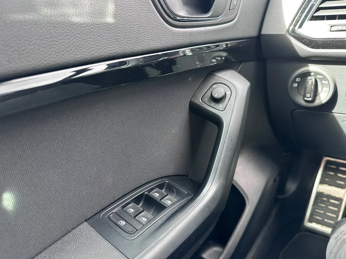 1.4 TSI FR Busi excl btw bpm DSG-7 5d + PANO TREKHAAK 360 CAMERA STOELVRE