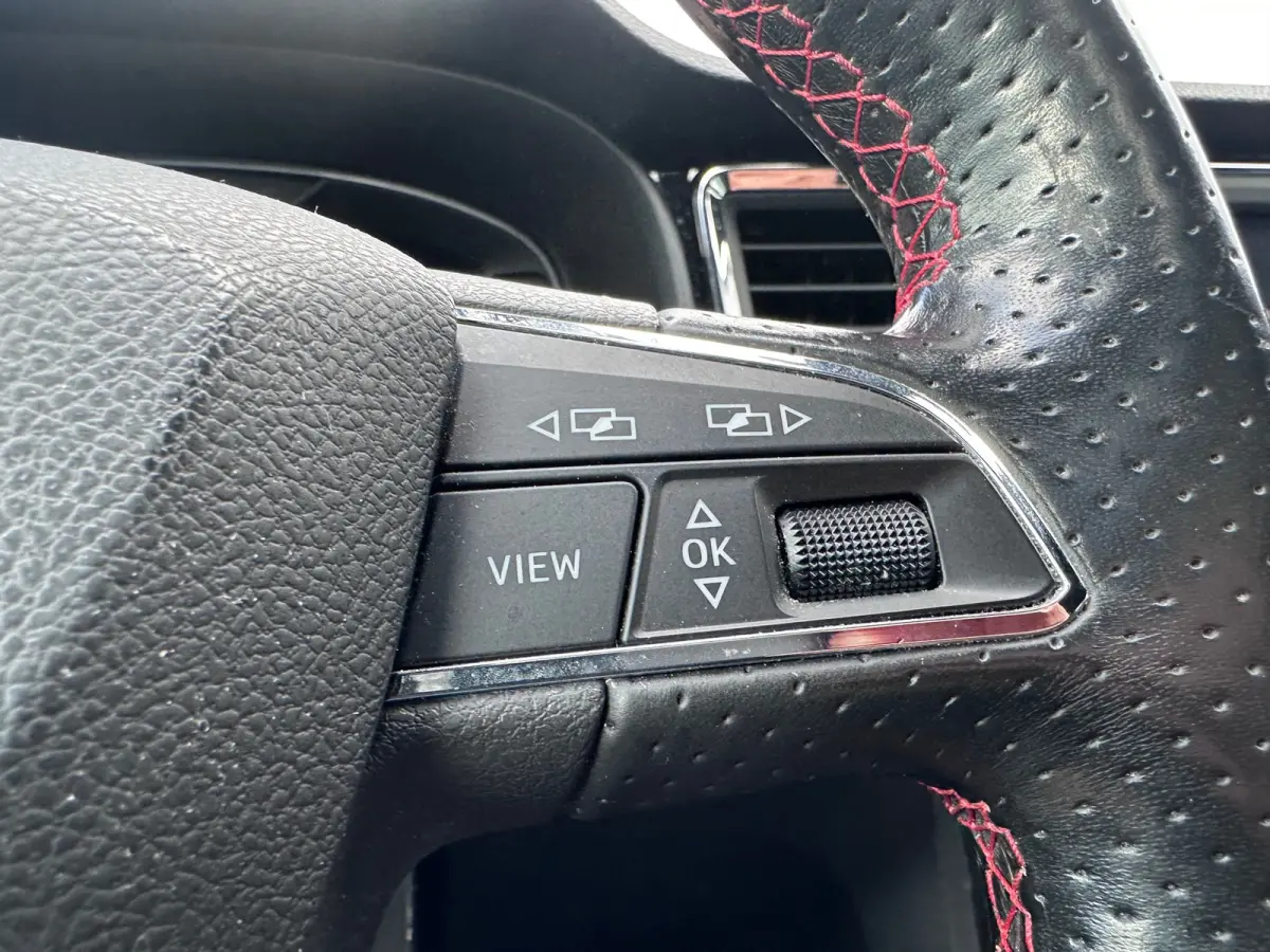 1.4 TSI FR Busi excl btw bpm DSG-7 5d + PANO TREKHAAK 360 CAMERA STOELVRE