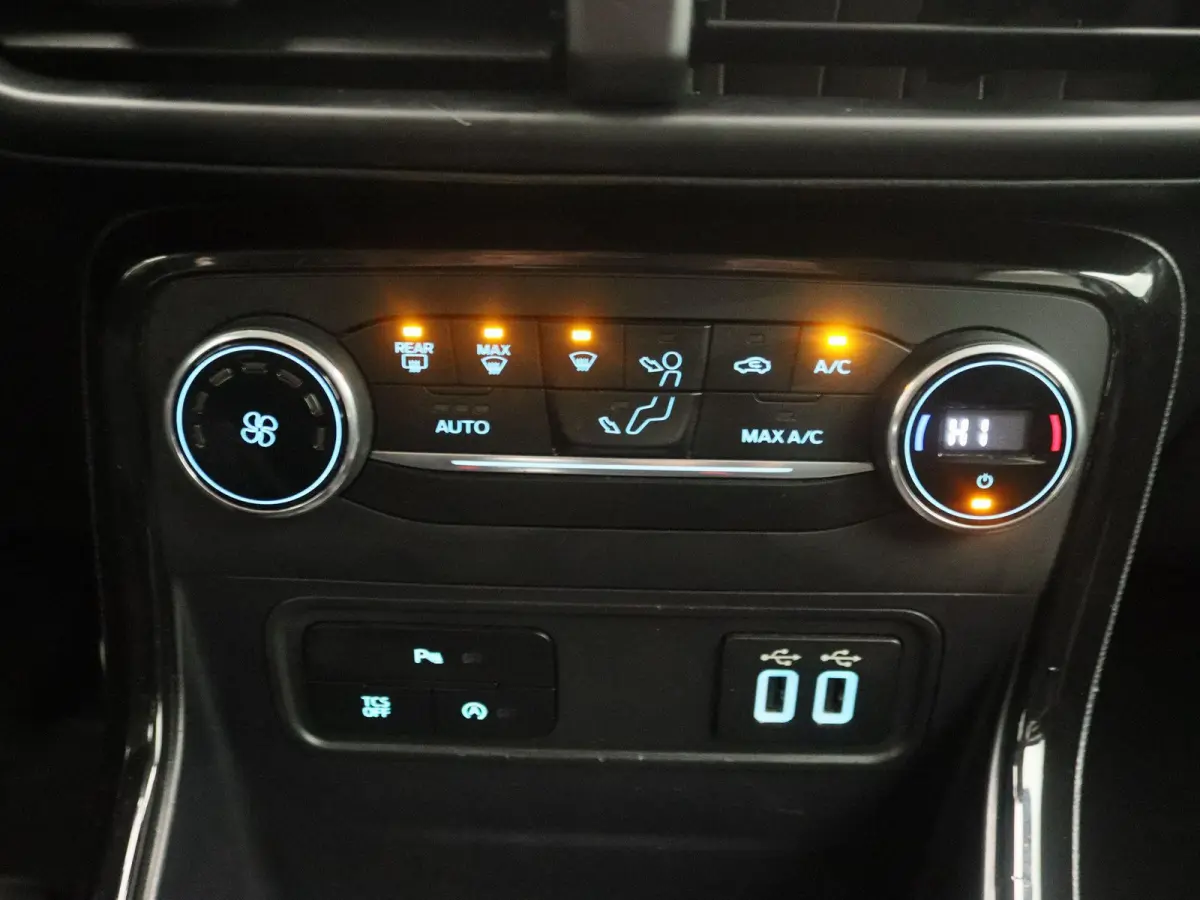 1.0 EcoBoost ST-Line Apple Carplay/Android Auto | Climate Control | Achteruitrijcamera | Cruise Control | Lichtmetalen Velgen |