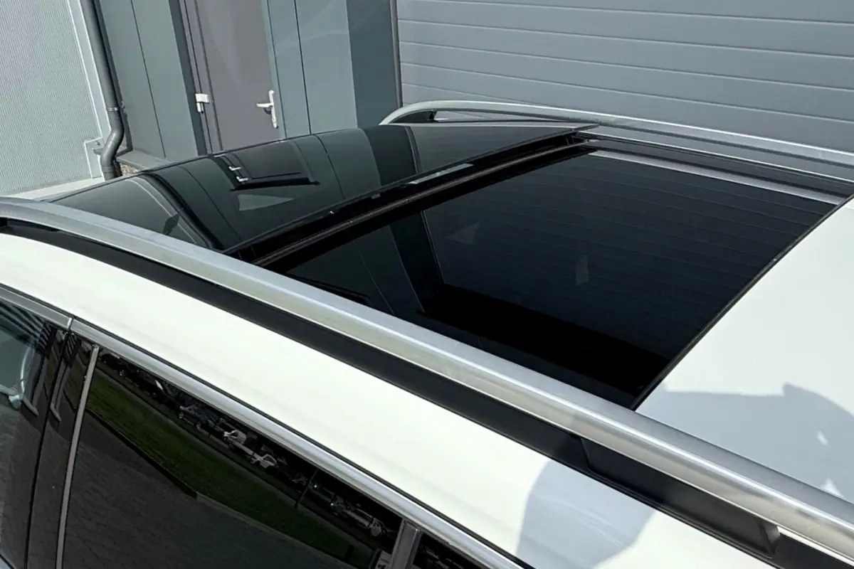 300 4MATIC Luxury Line 67 kWh PANO BURMESTER SFEER 20" AMG 30673KM!