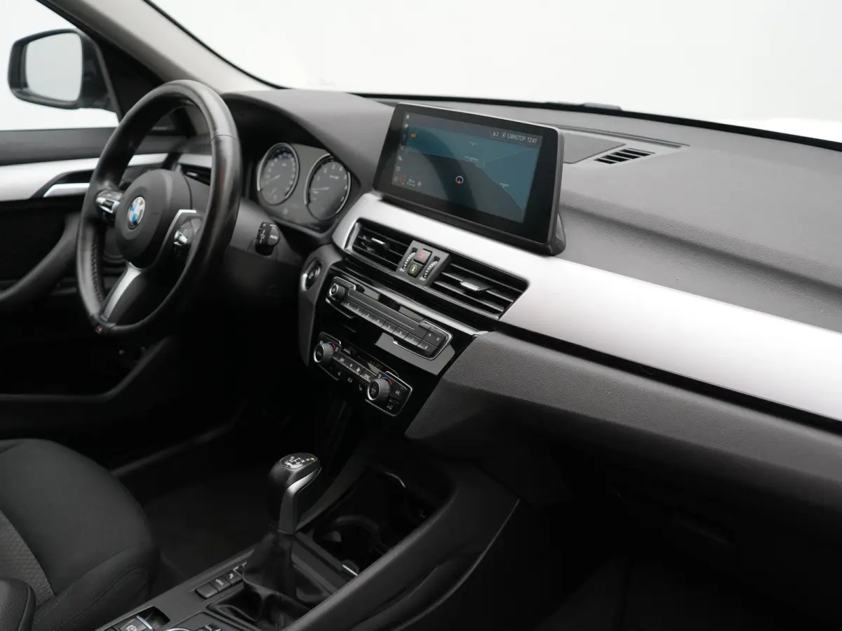 xDrive25e PHEV 221pk Dealer O.H. | Adaptive Cruise | Head Up | Camera | Harman / Kardon | Stoelen Memory & Verwarmd | Navigatie | DAB | Plug In Hybrid |