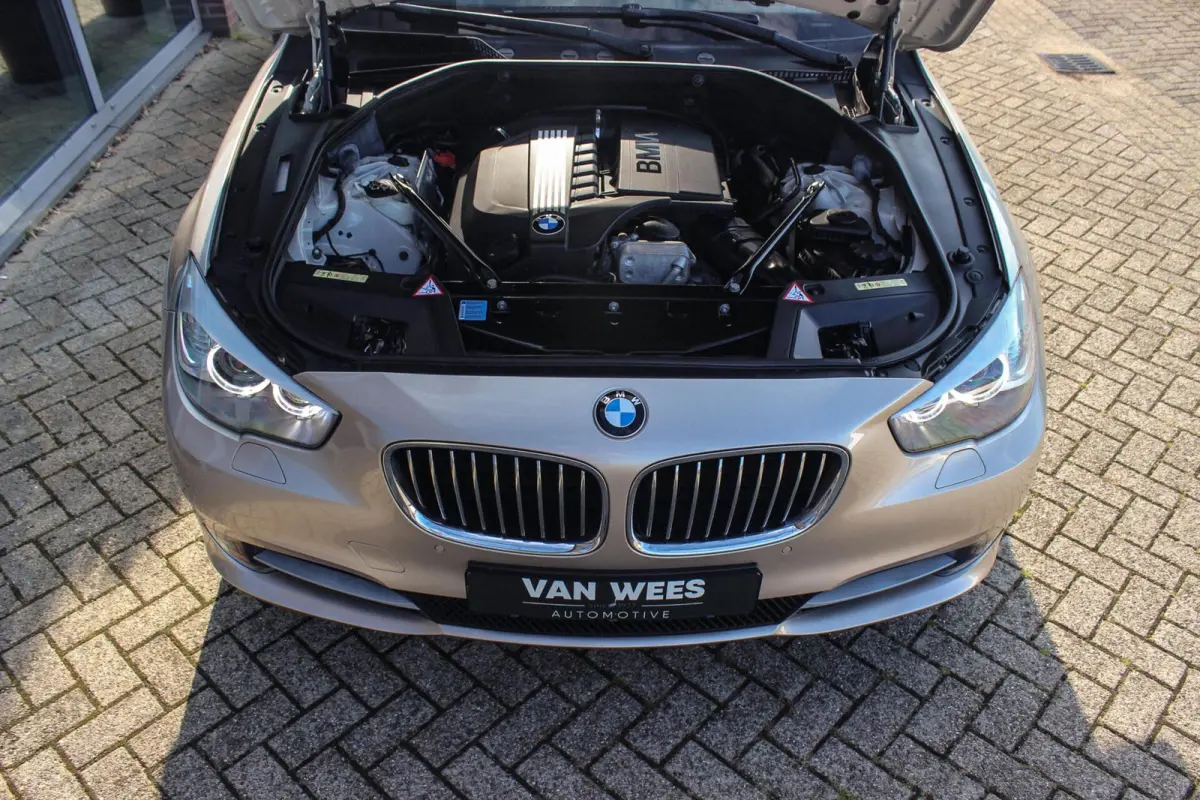 535i High Executive | Achterasbesturing | Stoelventilatie | Head-up | Panoramadak | Rijstrooksensor | HiFi audio | Comfortstoelen | Side view camera