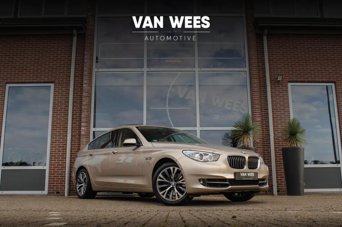 535i High Executive | Achterasbesturing | Stoelventilatie | Head-up | Panoramadak | Rijstrooksensor | HiFi audio | Comfortstoelen | Side view camera