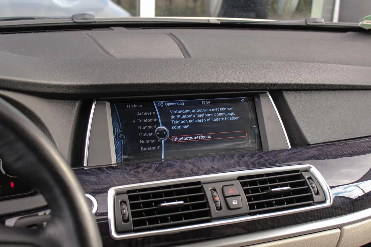 535i High Executive | Achterasbesturing | Stoelventilatie | Head-up | Panoramadak | Rijstrooksensor | HiFi audio | Comfortstoelen | Side view camera