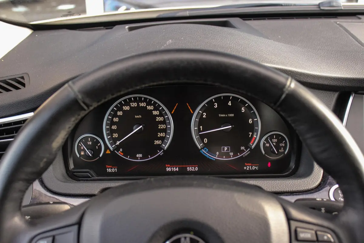535i High Executive | Achterasbesturing | Stoelventilatie | Head-up | Panoramadak | Rijstrooksensor | HiFi audio | Comfortstoelen | Side view camera