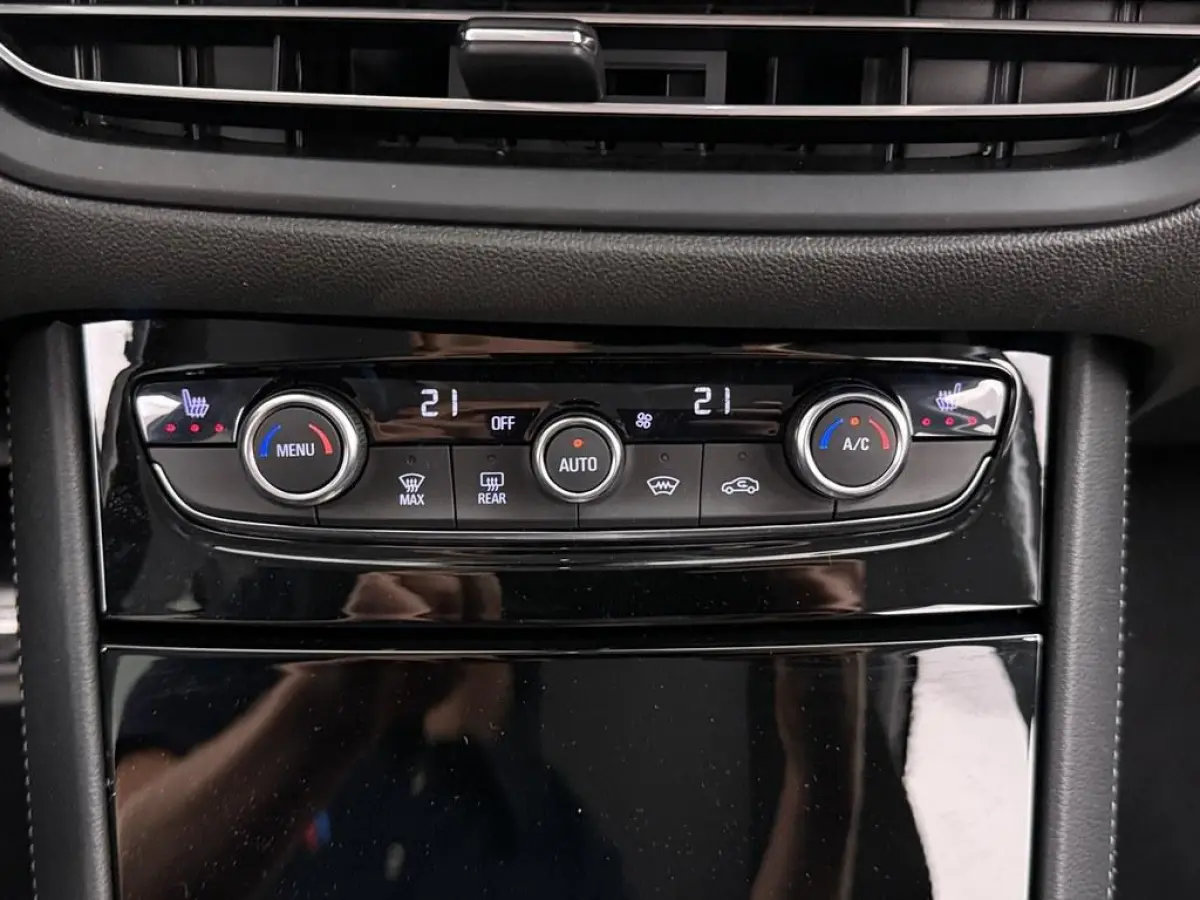1.6 Turbo Plug-In Hybrid 4x4 GSe Winterpakket/ 4S.Banden/Camera/Nav/Ecc/CarPlay/Sportstoelen/El.Klep