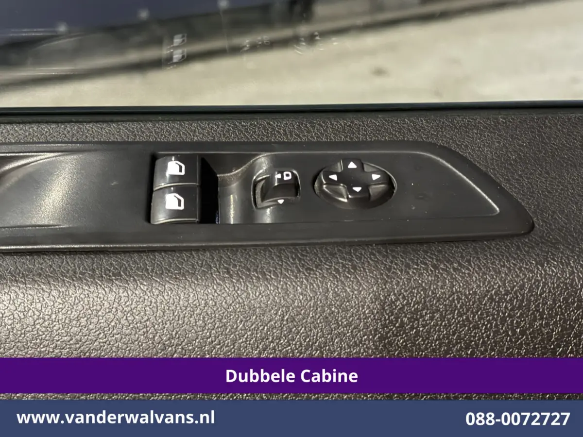 2.0 BlueHDI 177pk Automaat L3H1 Dubbele Cabine SPORT Euro6 Airco | 5-Zits | Camera | Navigatie | Apple Carplay | Xenon | 2x Zijdeur Cruisecontrol, Android Auto, LM Velgen, Dakrails, Sidebars