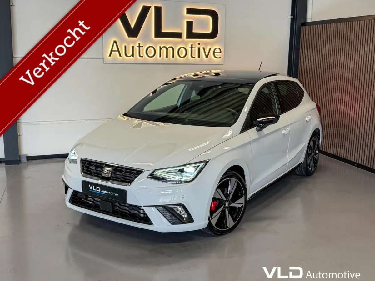 1.0 TSI FR LED PANO BEATS CAM CARPLAY ALCANTARA