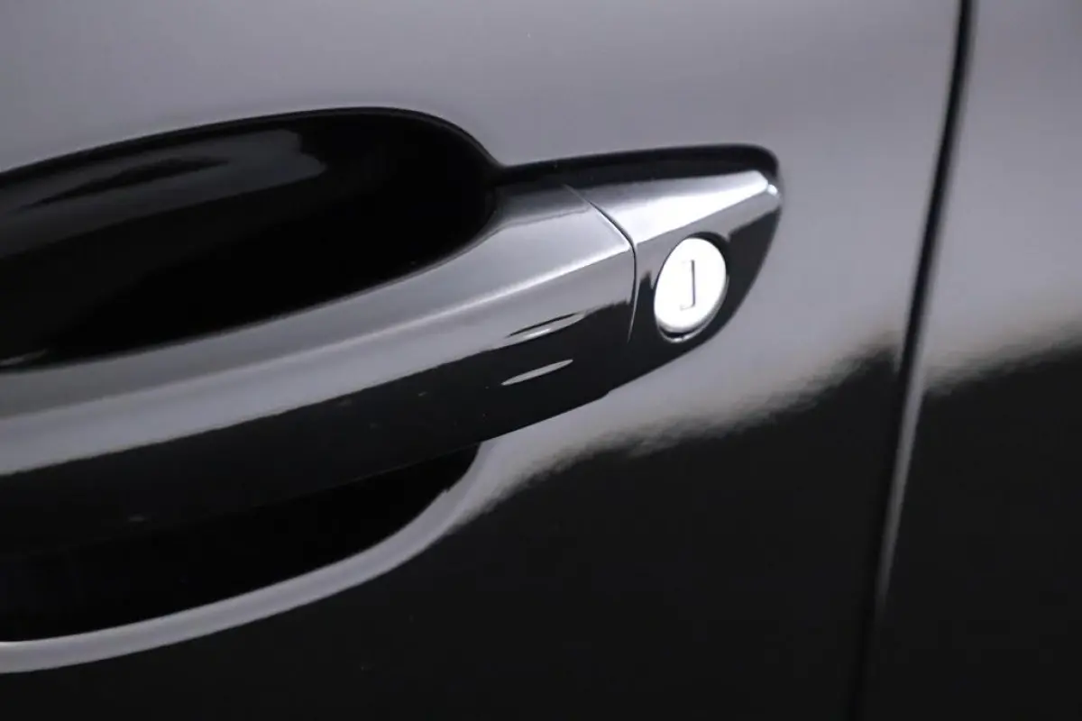 1.2 T 130 pk Automaat Ultimate Camera/Winterpakket /Ecc/Alcantara/Keyless/Blindspot/Vc/18inch