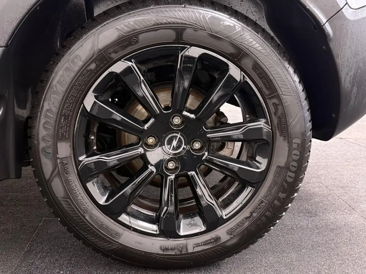 1.2T 130pk Automaat Ultimate Trekhaak/Alcantara/ 4S.Banden/Winterpakket/Camera/Nav/Keyless