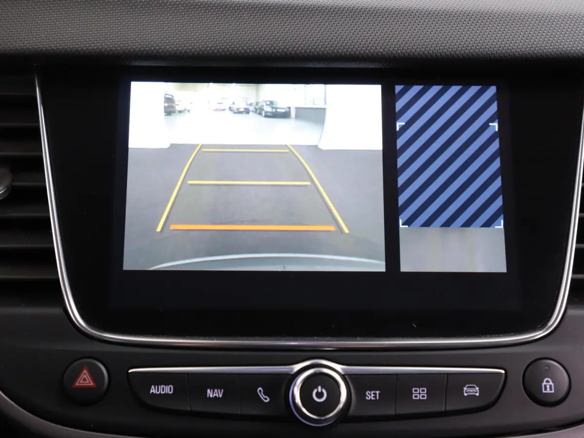 1.2T 130pk Automaat Ultimate Trekhaak/Alcantara/ 4S.Banden/Winterpakket/Camera/Nav/Keyless