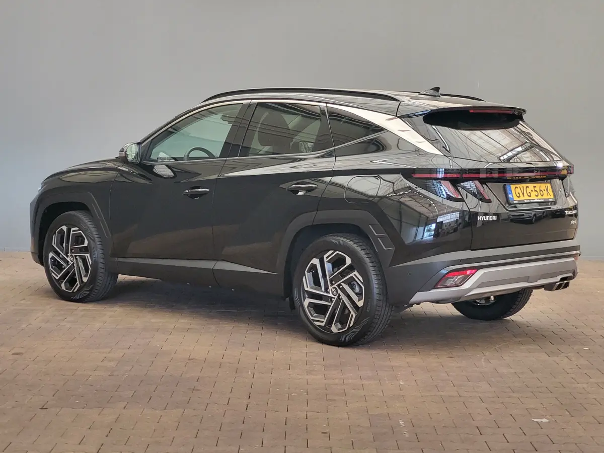1.6 T-GDI PHEV Premium | Achterbank in delen neerklapbaar | Achterruitverwarming | Achteruitrij assistent | Leder | Stoelverwarming & Stoelventilatie | Elektrische achterklep | Elektr. stoel