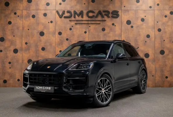 3.0 E-Hybrid Black Edition | SportDesign | Achterasbest. | 18-weg | PDCC | InnoDrive | HUD |