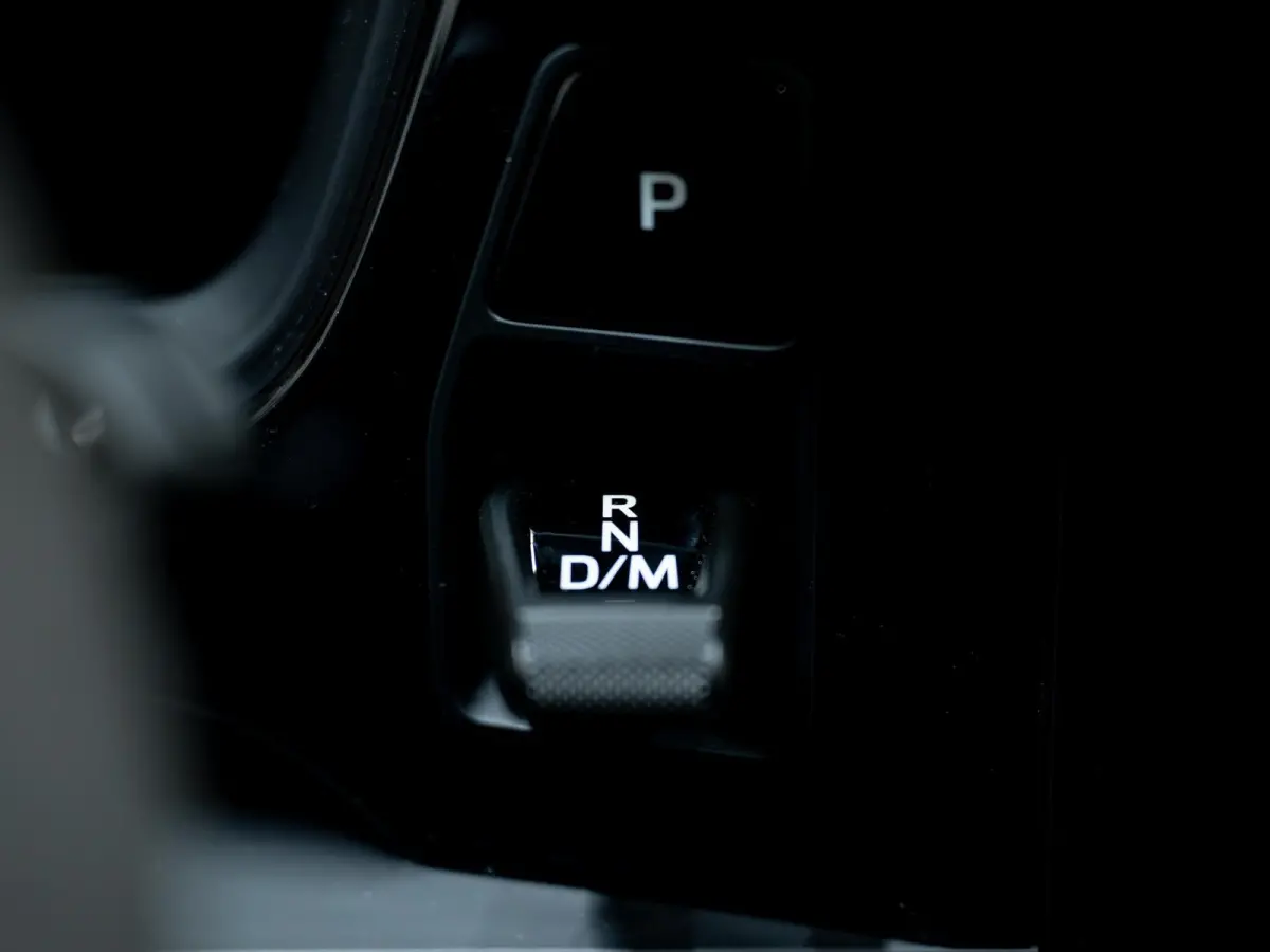3.0 E-Hybrid Black Edition | SportDesign | Achterasbest. | 18-weg | PDCC | InnoDrive | HUD |