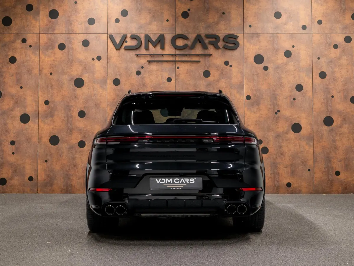 3.0 E-Hybrid Black Edition | SportDesign | Achterasbest. | 18-weg | PDCC | InnoDrive | HUD |
