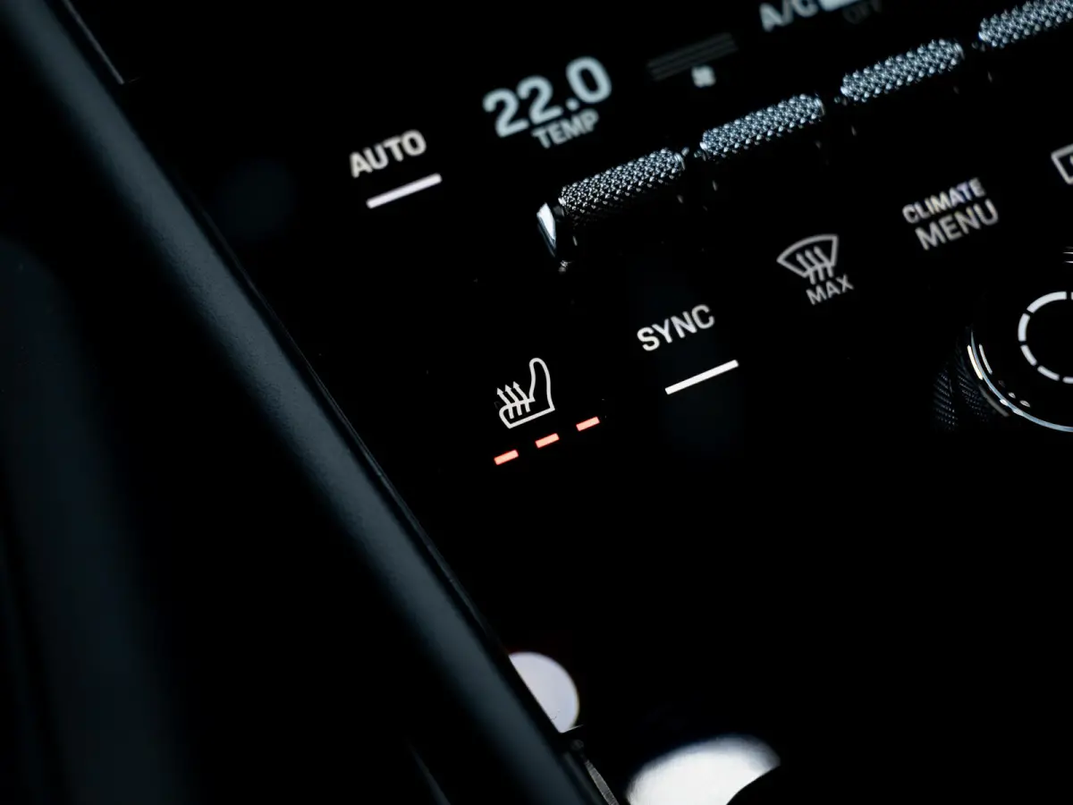 3.0 E-Hybrid Black Edition | SportDesign | Achterasbest. | 18-weg | PDCC | InnoDrive | HUD |