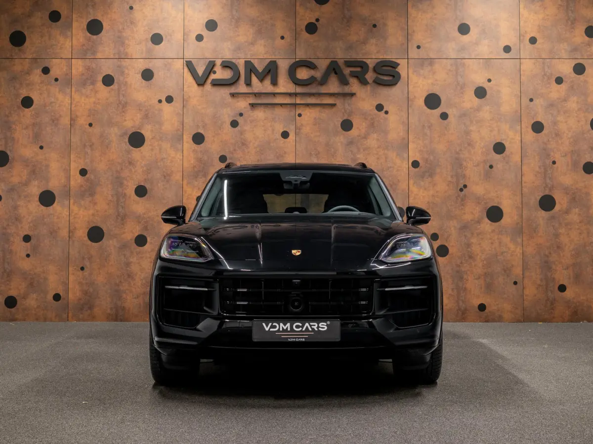 3.0 E-Hybrid Black Edition | SportDesign | Achterasbest. | 18-weg | PDCC | InnoDrive | HUD |