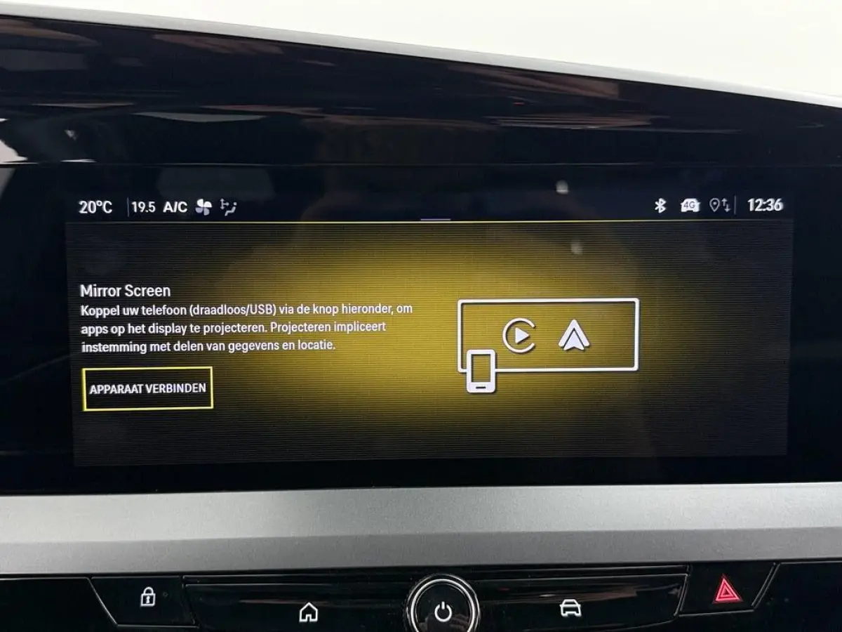 1.2T 145pk Hybrid GS Automaat Winterpakket/Camera/ Alcantara/Ecc/Ad.Cruise/Keyless/Blindspot/CarPlay  Nieuwe model