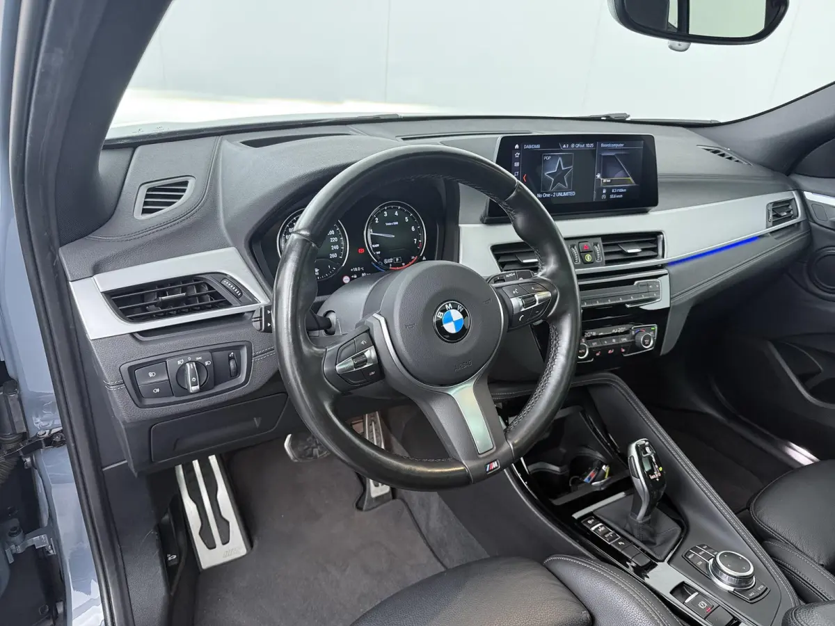 sDrive20i Business Edition Plus | M Sportpakket | Comfort Pack | Parking Pack |