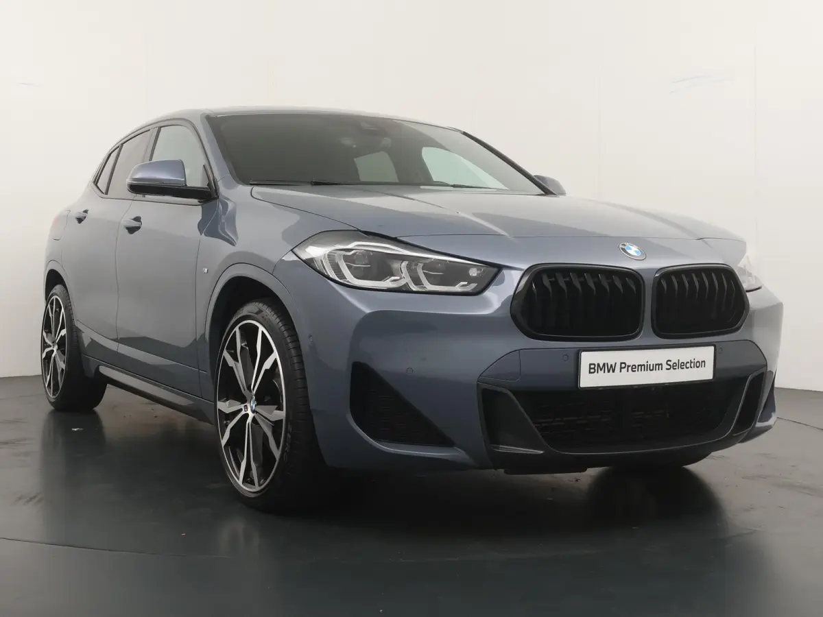 sDrive20i Business Edition Plus | M Sportpakket | Comfort Pack | Parking Pack |