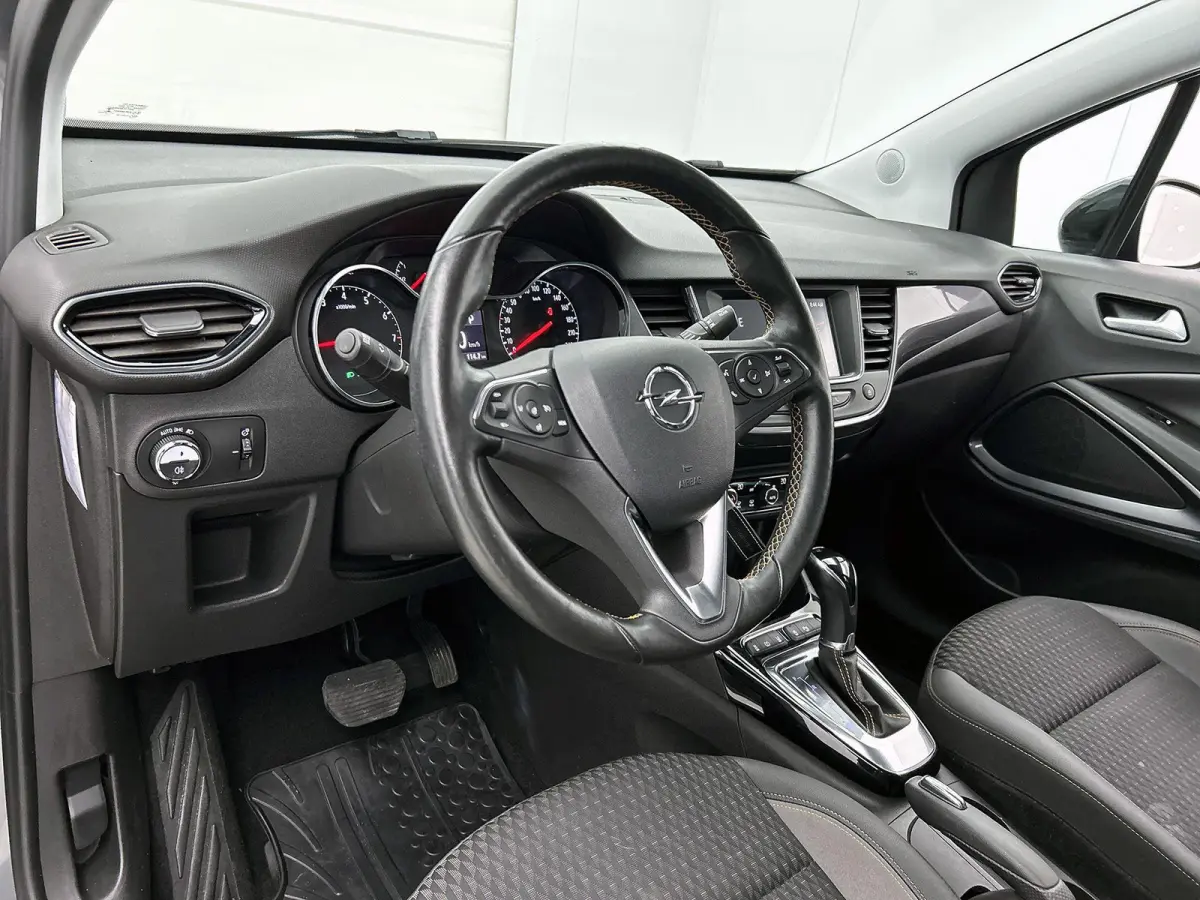 1.2 Turbo Innovation | Parkeersensoren V+A | Stoelverwarming&Stuurverwarming | 17" Lichtmetalen velgen