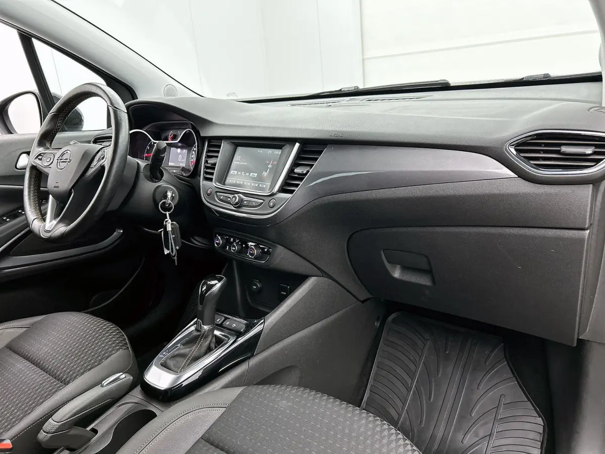 1.2 Turbo Innovation | Parkeersensoren V+A | Stoelverwarming&Stuurverwarming | 17" Lichtmetalen velgen