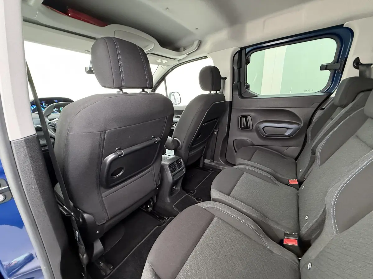 EV Allure Pack 50 kWh SOH 100%!| APPLE CARPLAY + ANDROID AUTO| STANDKACHEL|  DUBBELE SCHUIFDEUREN| RIJKLAARPRIJS INCL. 12 MND BOVAG GARANTIE