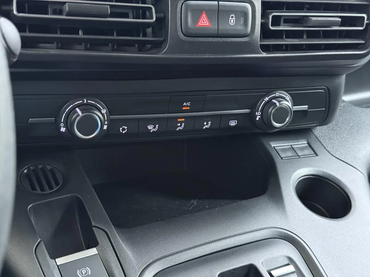 EV Allure Pack 50 kWh SOH 100%!| APPLE CARPLAY + ANDROID AUTO| STANDKACHEL|  DUBBELE SCHUIFDEUREN| RIJKLAARPRIJS INCL. 12 MND BOVAG GARANTIE