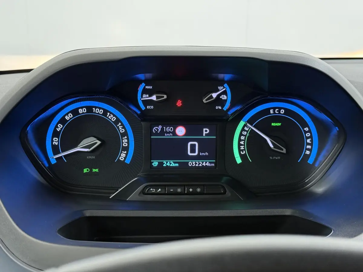 EV Allure Pack 50 kWh SOH 100%!| APPLE CARPLAY + ANDROID AUTO| STANDKACHEL|  DUBBELE SCHUIFDEUREN| RIJKLAARPRIJS INCL. 12 MND BOVAG GARANTIE