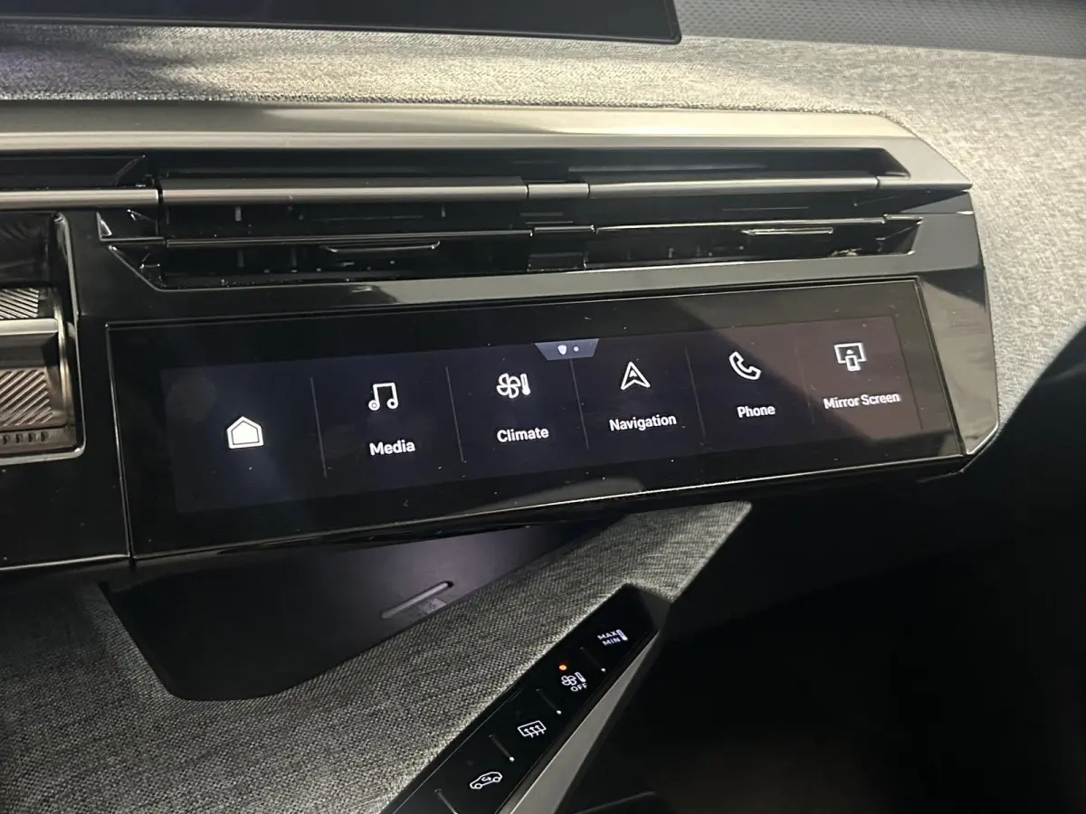 1.2 Hybrid 136 Allure | Panoramisch schuifdak | Lederen bekleding | Navigatie | Trekhaak | Apple CarPlay/Android Auto
