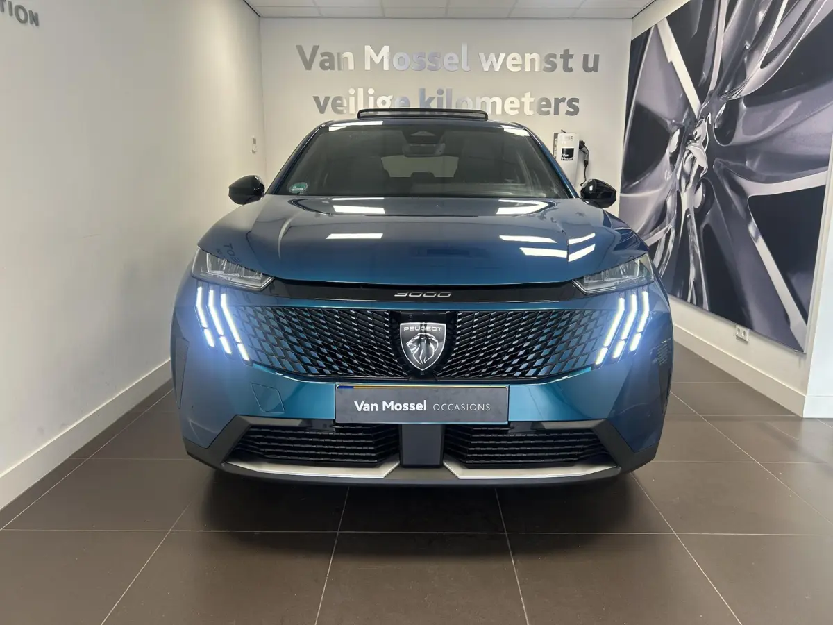 1.2 Hybrid 136 Allure | Panoramisch schuifdak | Lederen bekleding | Navigatie | Trekhaak | Apple CarPlay/Android Auto