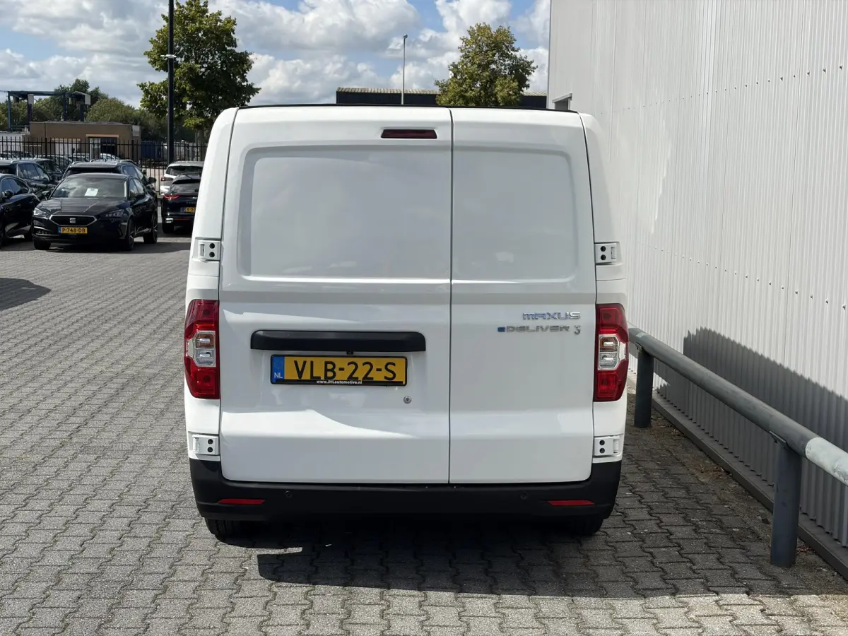 SWB 53 kWh*A/C*CRUISE*CAM*CARPLAY*PDC*