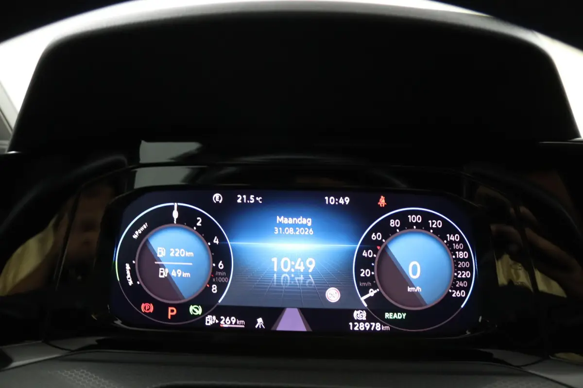 1.4 eHybrid GTE*ACC*ECC*PANO*IQLIGHT*NAVI*VIRTUAL*