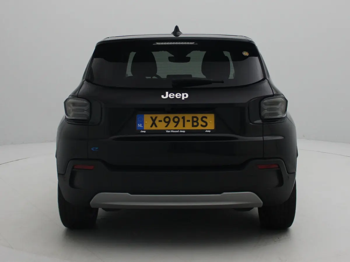 Black Edition 54 kWh | Parkeersensoren | Camera | Apple Carplay/Android Auto | Climate control