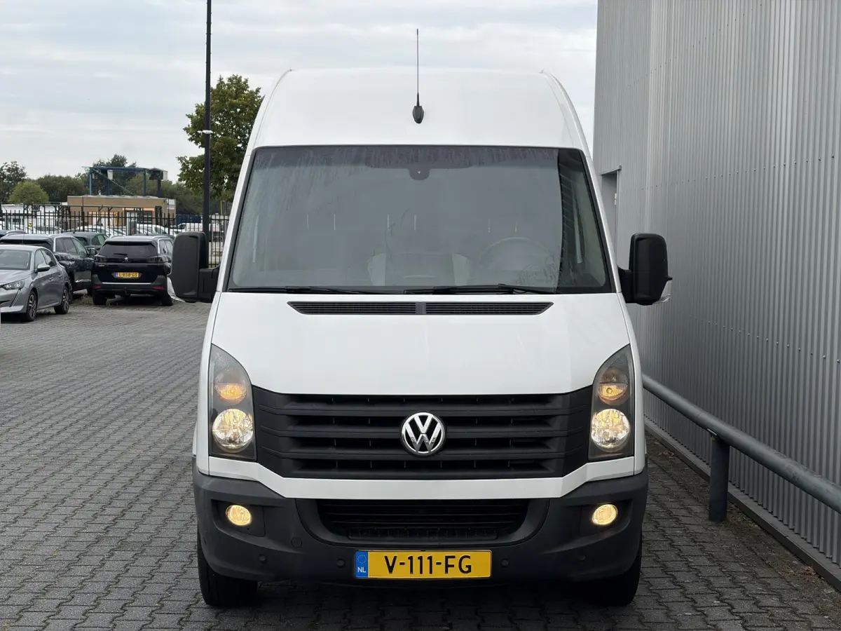 32 2.0 TDI L2H2*A/C*CRUISE*NAVI*PDC*3-PERS*