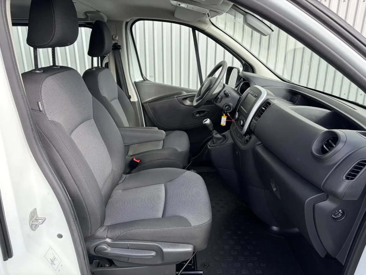 2.0 dCi 120 T29 L2H1*DUBBEL CAB*2X SCHUIF*HAAK*CAM