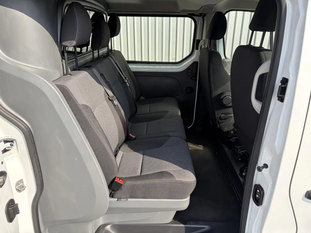2.0 dCi 120 T29 L2H1*DUBBEL CAB*2X SCHUIF*HAAK*CAM