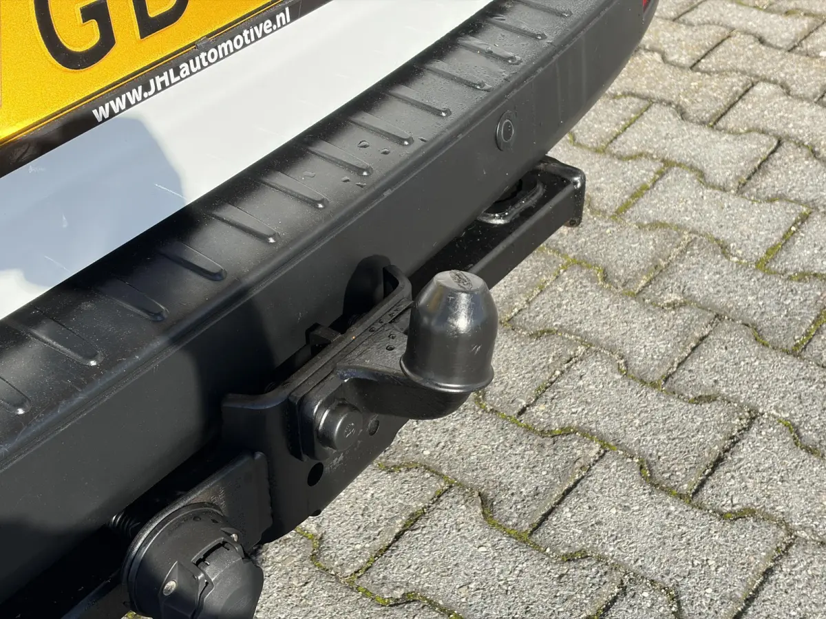 300 2.0 TDCI L1H1*HAAK*CRUISE*A/C*TEL*