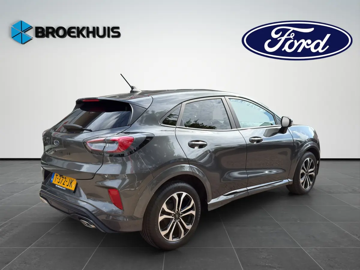 1.0 EcoBoost ST-Line 125pk | Winter- & Comfort Pack | Trekhaak | Privacy Glass | Navi & Carplay |