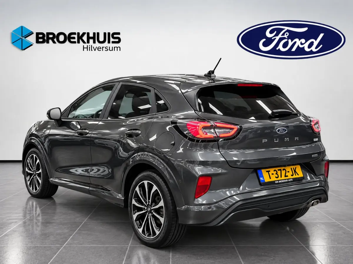 1.0 EcoBoost ST-Line 125pk | Winter- & Comfort Pack | Trekhaak | Privacy Glass | Navi & Carplay |