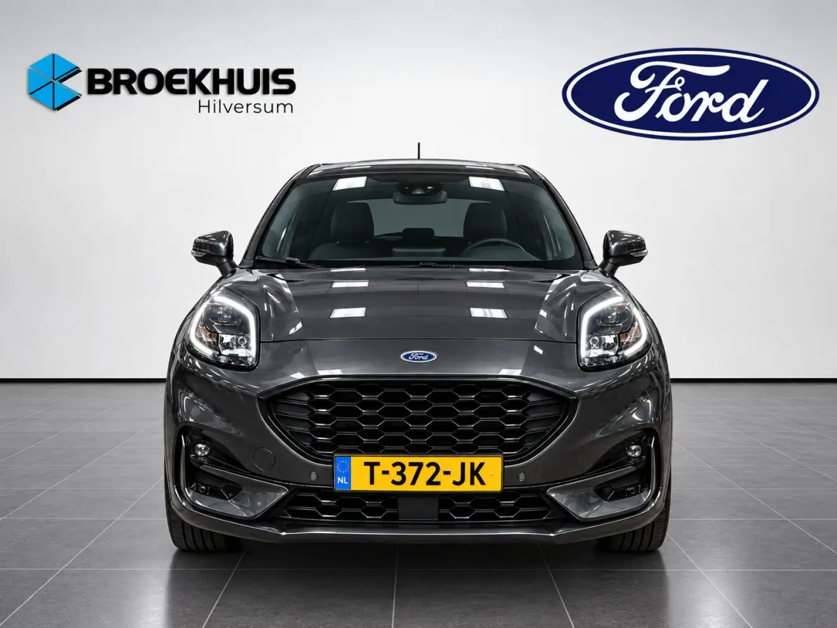 1.0 EcoBoost ST-Line 125pk | Winter- & Comfort Pack | Trekhaak | Privacy Glass | Navi & Carplay |