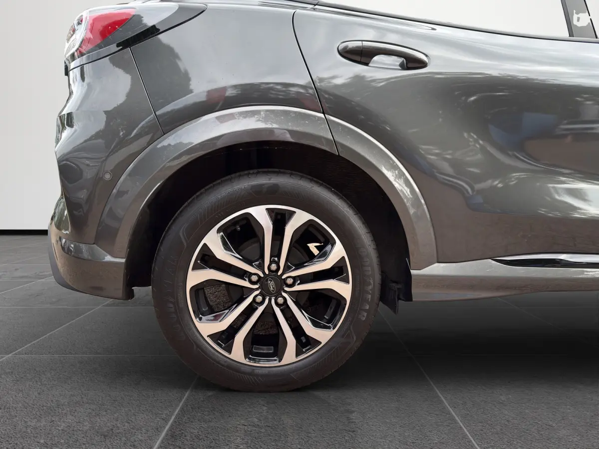 1.0 EcoBoost ST-Line 125pk | Winter- & Comfort Pack | Trekhaak | Privacy Glass | Navi & Carplay |