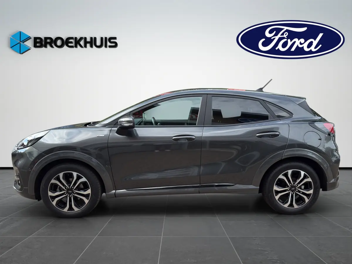 1.0 EcoBoost ST-Line 125pk | Winter- & Comfort Pack | Trekhaak | Privacy Glass | Navi & Carplay |
