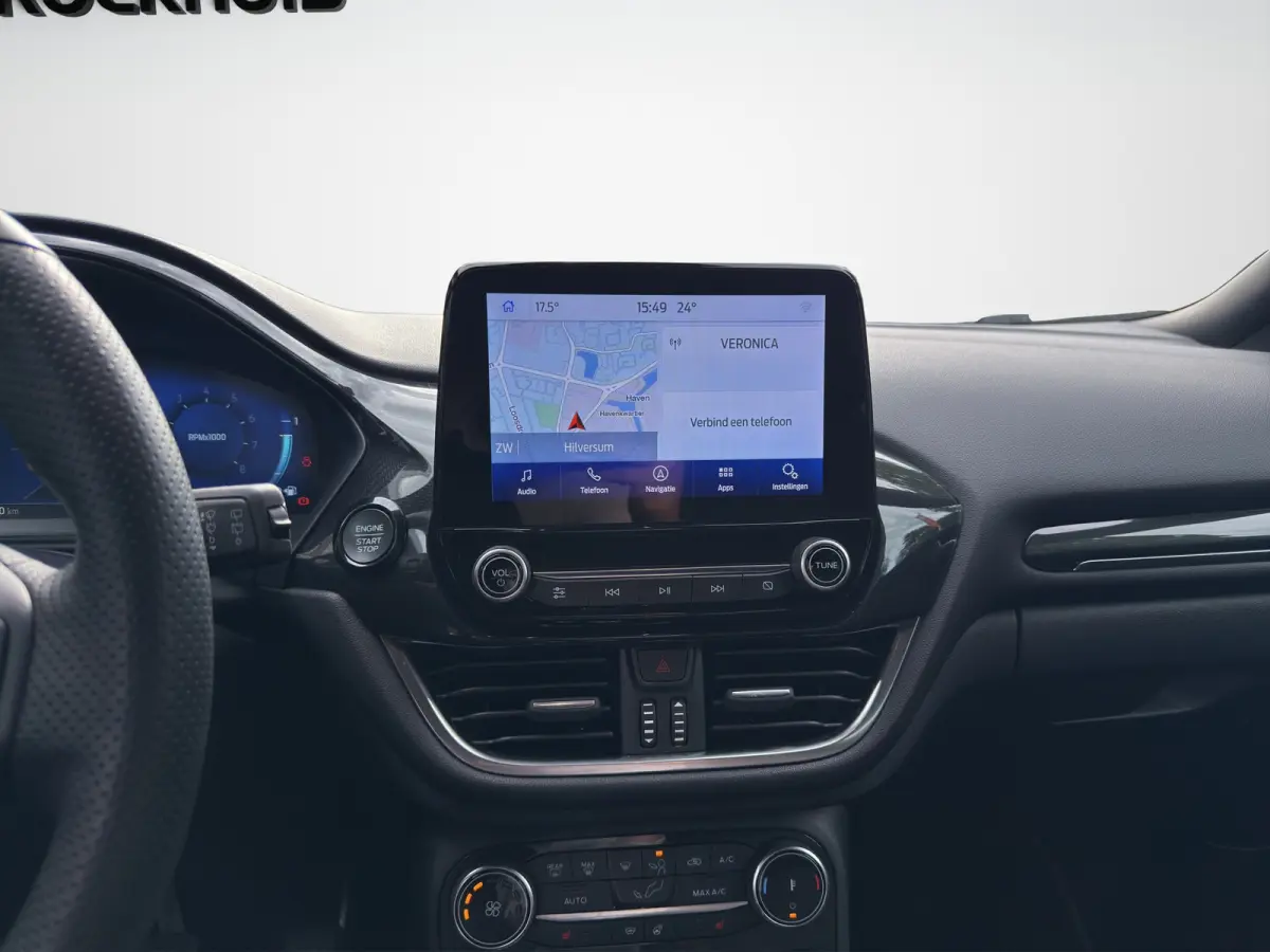 1.0 EcoBoost ST-Line 125pk | Winter- & Comfort Pack | Trekhaak | Privacy Glass | Navi & Carplay |
