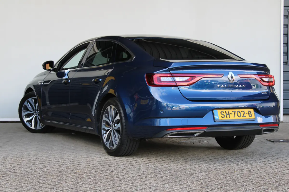 1.6 TCe Intens | 4-Control | Climate control | Keyless entry | Navigatie | 18` lichtmetalen velgen