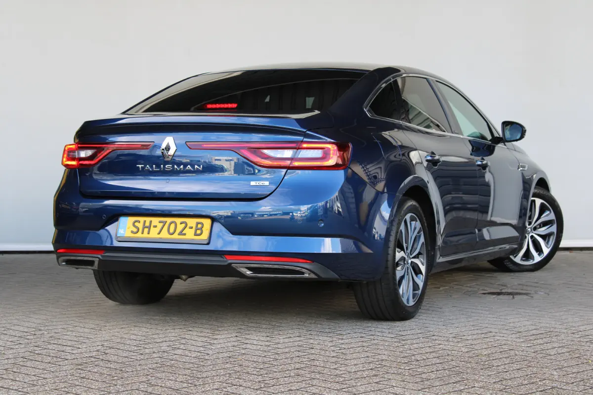 1.6 TCe Intens | 4-Control | Climate control | Keyless entry | Navigatie | 18` lichtmetalen velgen