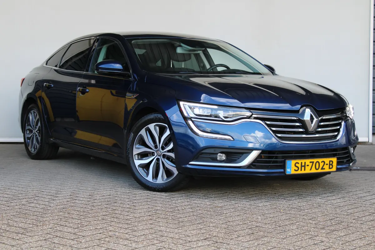 1.6 TCe Intens | 4-Control | Climate control | Keyless entry | Navigatie | 18` lichtmetalen velgen